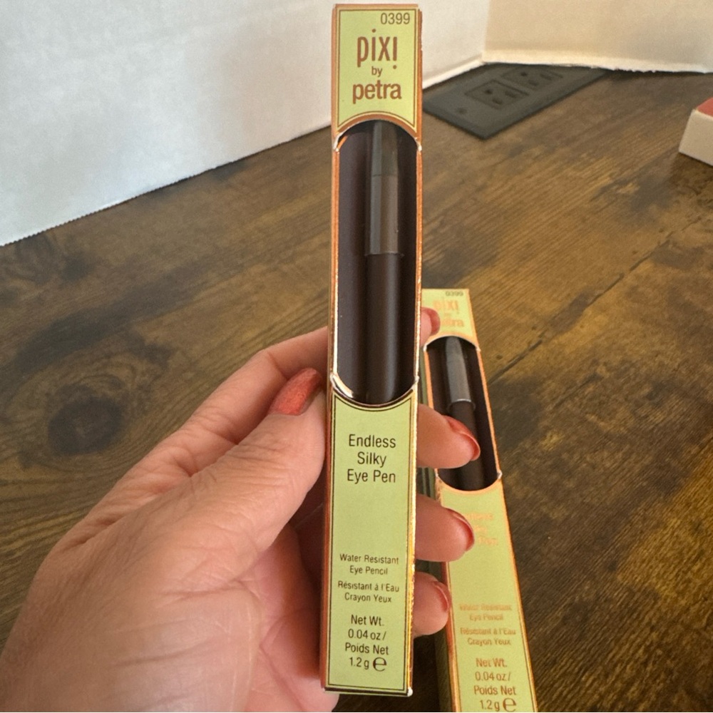 2 Pack Pixi Black Cocoa  Endless Silky Eye Pen Waterproof Eye Pencil NEW. - Picture 2 of 8